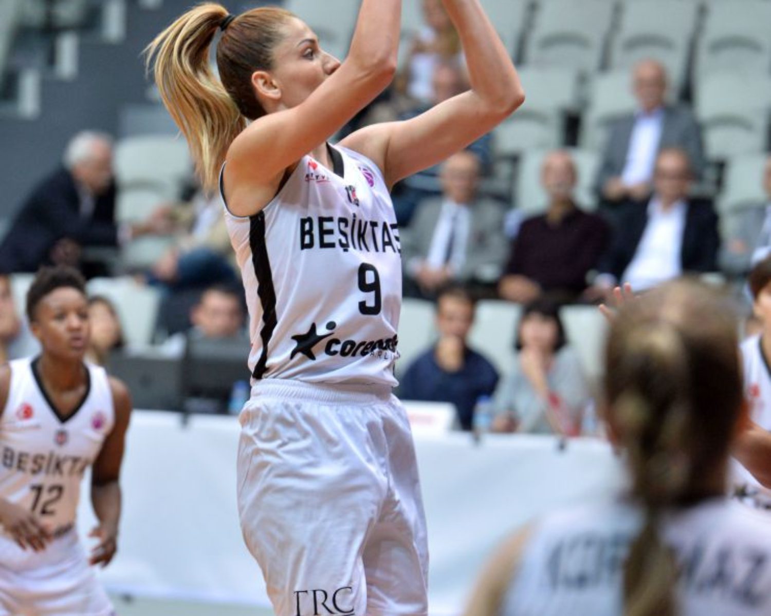 Kariyer 16 Bahar Çağlar Beşiktaş Kadın Basketbol